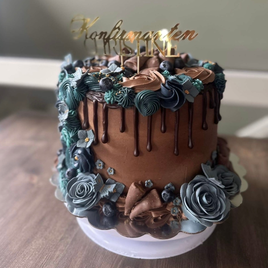 Personlig kakepynt med navn – cake topper i gull, sølv eller rosegull